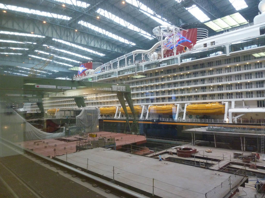 disney-dream-aqua-duck-slide-cool-cruise-news